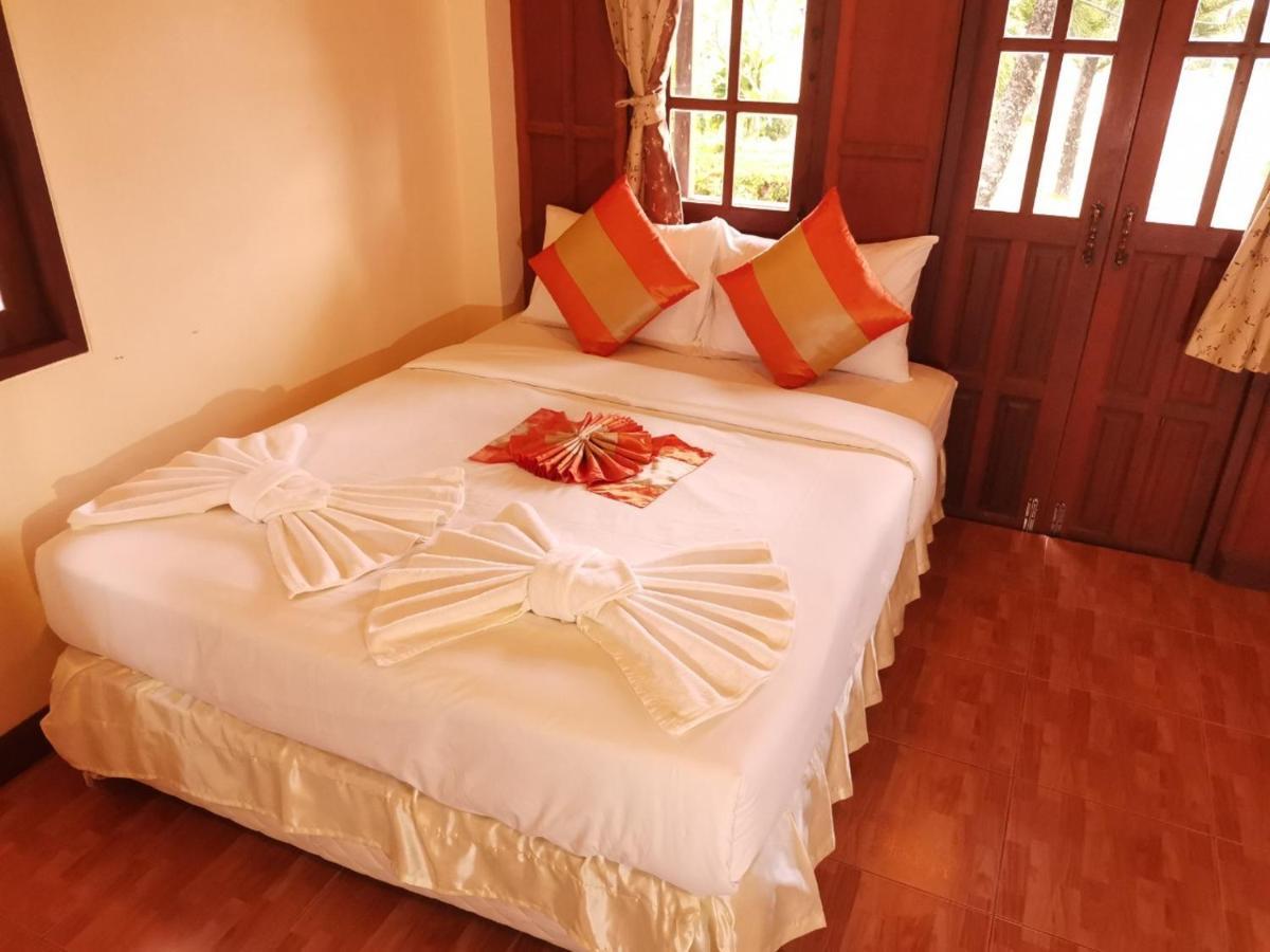 Grand Sea Beach Resort Haad Rin Exteriör bild